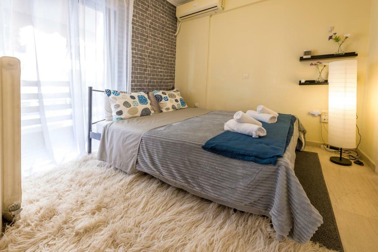 Apartment 100 Meters From The Terminal Station Athen Eksteriør bilde